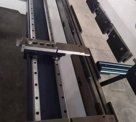 7500W রান্নাঘর সিঙ্ক মেশিন বেন্ডার Punching Shearing ভাঁজ ধাতু শীট হাইড্রোলিক বেন্ডার প্রেস ব্রেক মেশিন