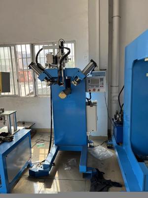 খাদ্য-গ্রেড সম্মতি এবং রান্নাঘরের সিঙ্কের জন্য নির্ভুল রাউন্ডিং সহ নাইট্রোজেন-শিল্ডেড কর্নার রাউন্ডিং ওয়েল্ডার