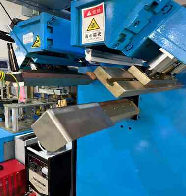 উল্লম্ব সীম এবং নীচের কোণগুলির জন্য CNC ওয়েল্ডিং মেশিন - বিশেষ ওয়েল্ডিং মেশিন