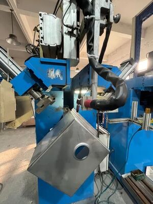 দক্ষতার জন্য উন্নত কিচেন সিঙ্ক বটম কর্নার প্রেসিং মেশিন